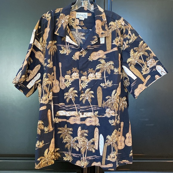 BISHOP ST. ALOHA BUTTON-FRONT HAWAIIAN SHIRT SIZE 4XL - Picture 2 of 8
